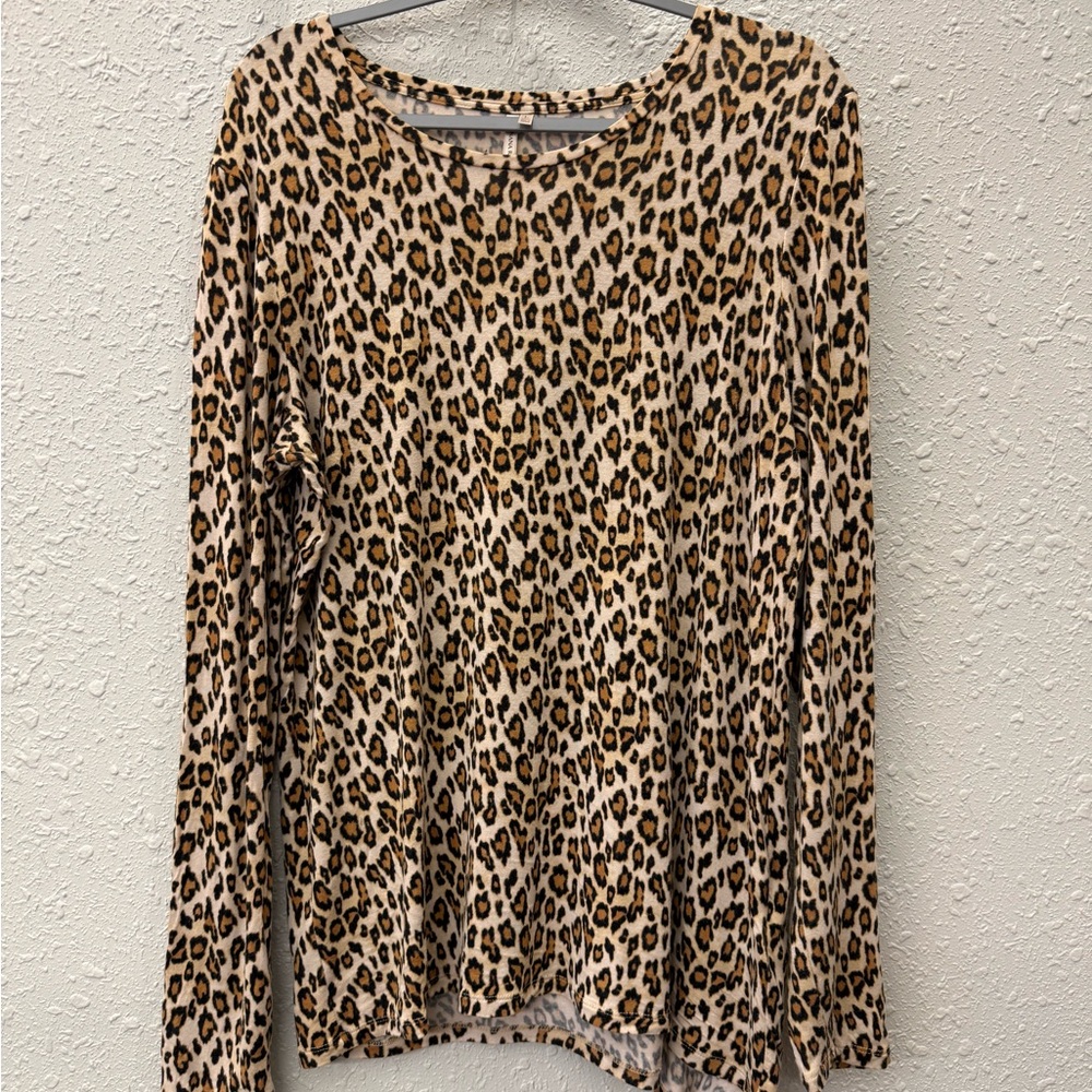 Banana Republic Animal Print Long Sleeve Top
